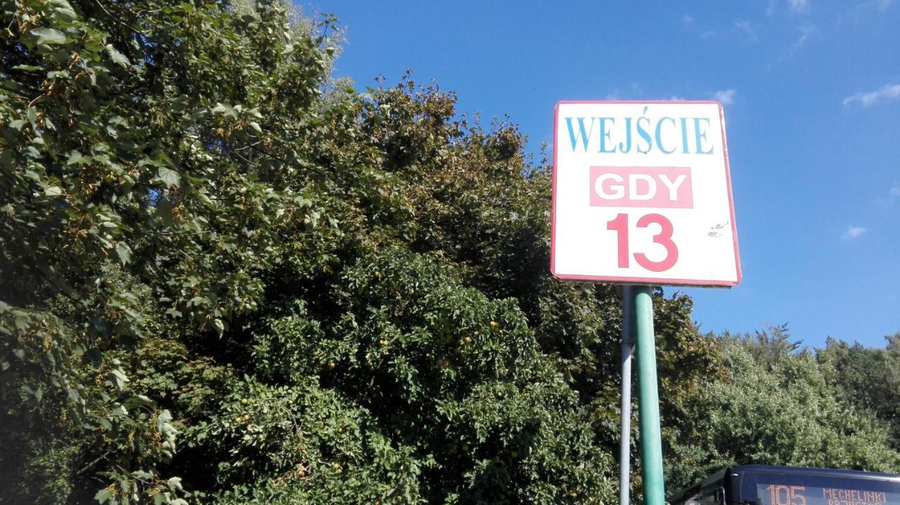 Ul.Powstania Wielkopolskiego 18 Gdynia Esterno foto